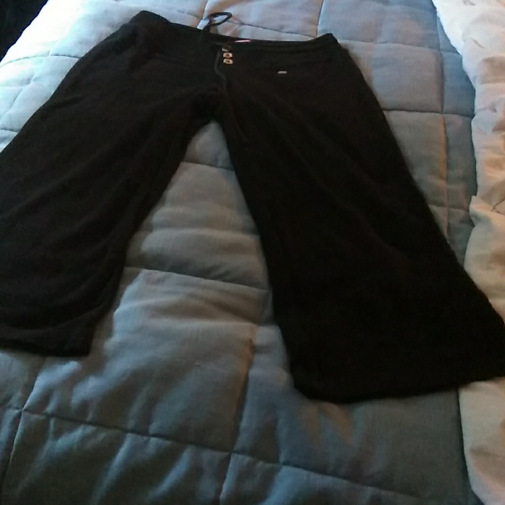 Juicy  couture  Capri bottoms